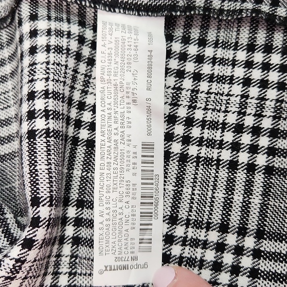 ZARA Plaid Mini Skirt (S) - Picture 11 of 11